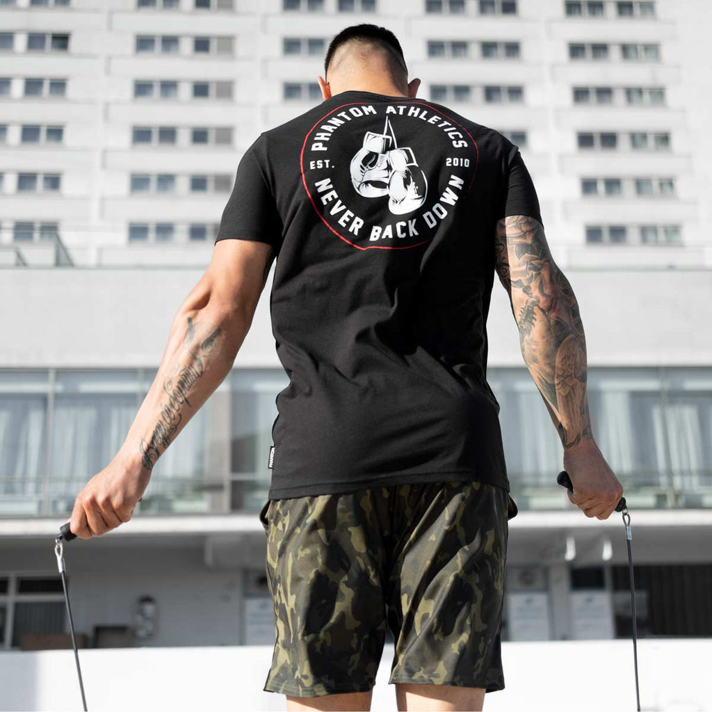 T-Shirt Never Back Down