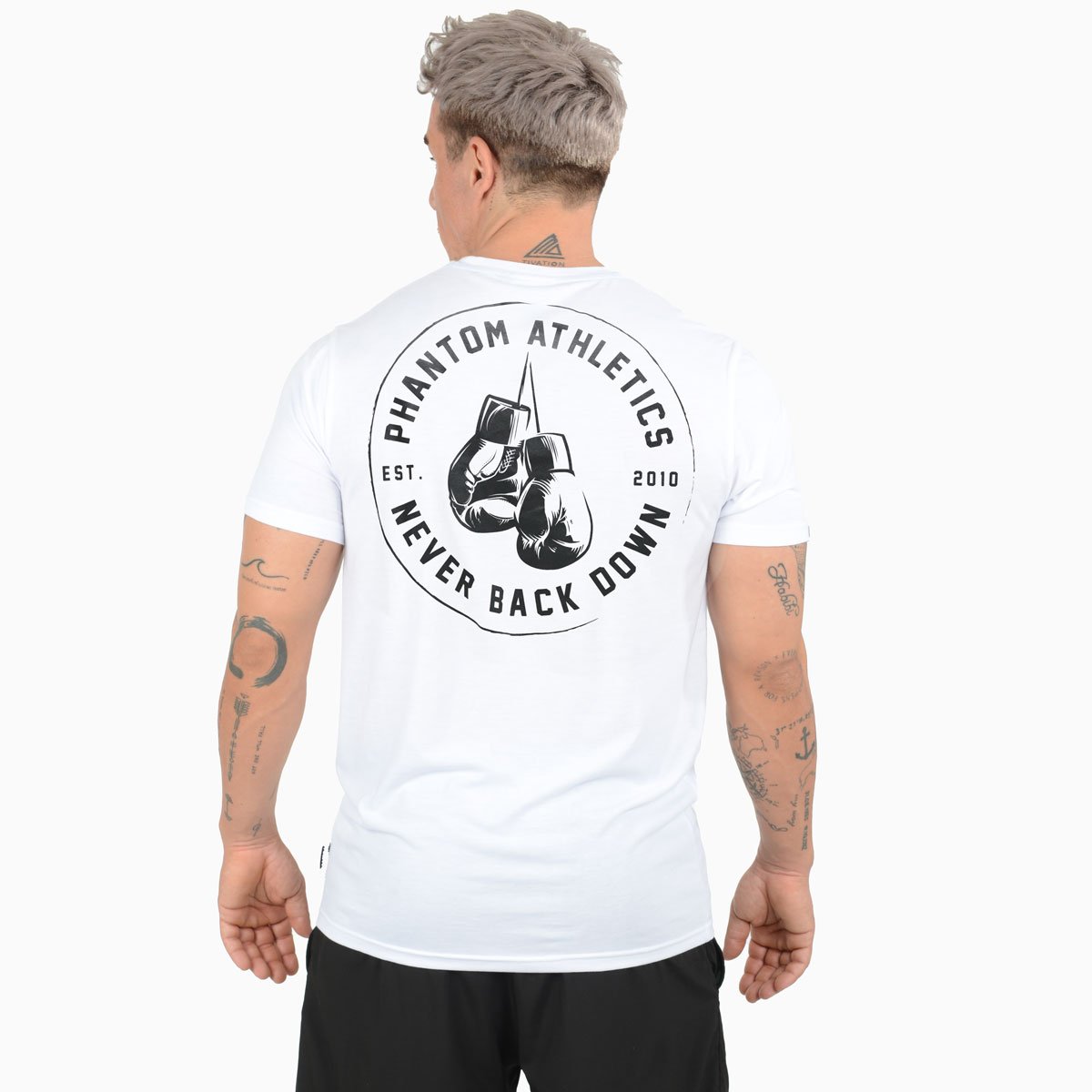 T-Shirt Never Back Down